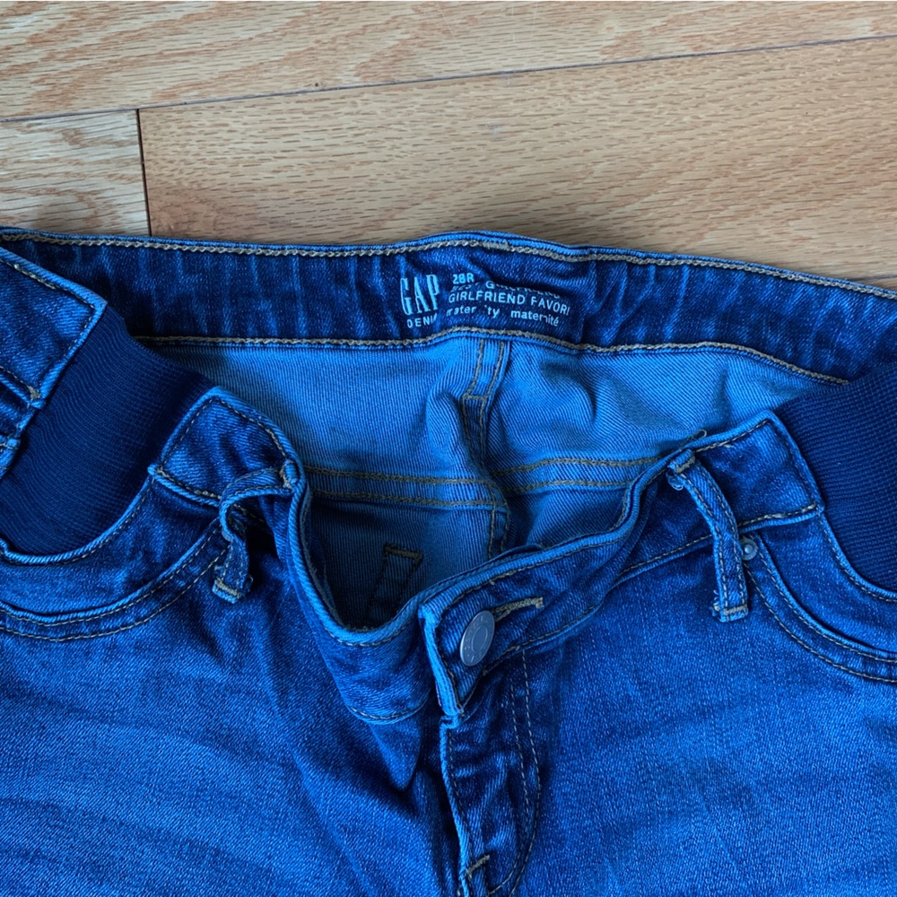 Various maternity pants